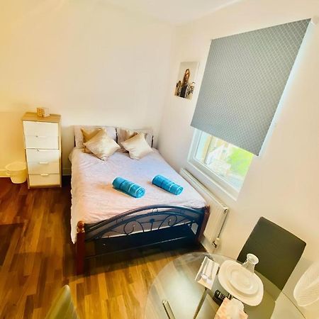Appartamento One Bed Studio Flat In Central Londra Esterno foto